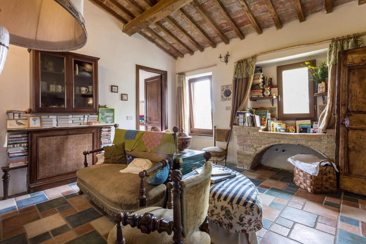 Agriturismo Il Poggio Degli Scoiattoli Perugia Exterior photo