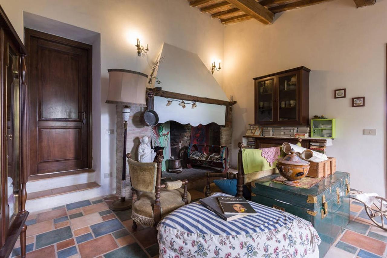 Agriturismo Il Poggio Degli Scoiattoli Perugia Exterior photo