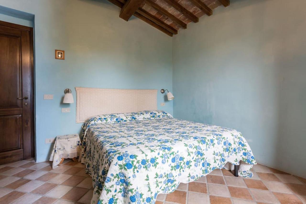 Agriturismo Il Poggio Degli Scoiattoli Perugia Exterior photo