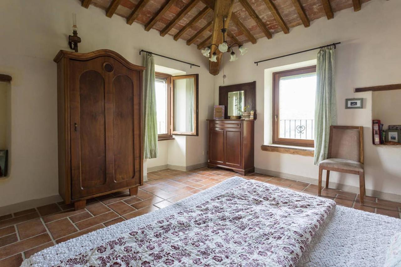 Agriturismo Il Poggio Degli Scoiattoli Perugia Exterior photo